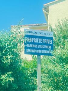 Certifikát, ocenenie alebo iný dokument vystavený v ubytovaní Amour à la plage, appartement climatisé, terrasse à Barcares à deux pas de la plage