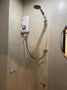 Ένα μπάνιο στο Lucky city hotel +58 φωτογραφίες