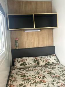 Postel nebo postele na pokoji v ubytování Ancarano mobile house & whirlpool + 10 fotografií