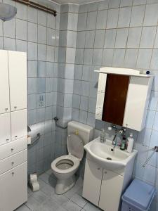 Vannituba majutusasutuses Kuca za exit