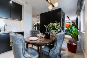 Posedenie v ubytovaní Luxury penthouse with jacuzzi