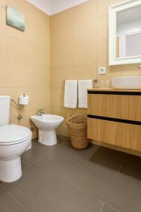 Ένα μπάνιο στο Vacation Home 1 Bed Los Cristianos +13 φωτογραφίες