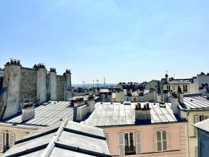 Γενική άποψη της πόλης La Celle-sous-Gouzon ή θέα της πόλης από  αυτό το διαμέρισμα