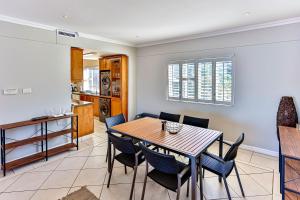 Køkken eller tekøkken på Oyster Breeze 306