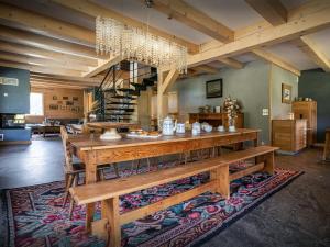 Χώρος καθιστικού στο Chalet Ibusta - OVO Network