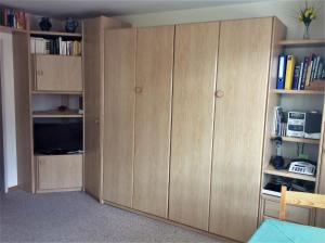 Knihovna v apartmánu