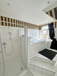 Bilik mandi di Hof Eckhorst +106 gambar