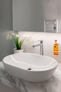 Koupelna v ubytování Downtown Suite