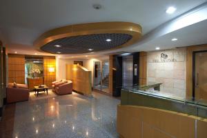 Lobbyn eller receptionsområdet på Ravipha Residences
