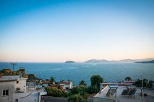 a view of a large body of water at DESIGN HOMe in Paleo Tsifliki