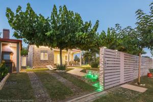 Zahrada ubytování Costa Petra - Luxury Seaside Cottage with Garden - Vacation House for families in Greece