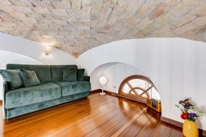 Area soggiorno di Casa Valentina - Oasi di tranquillità e stile a Testaccio