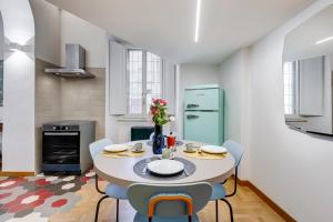Cucina o angolo cottura di Casa Valentina - Oasi di tranquillità e stile a Testaccio