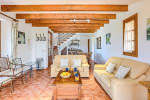 Posezení v ubytování Villa Can Xanet de Baix by Villa Plus