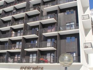 Budynek, w którym mieści się apartament