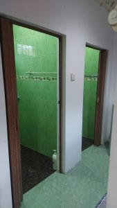 Ένα μπάνιο στο HOMESTAY AL- Amin