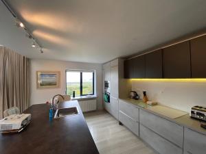 Dapur atau dapur kecil di Clogher Beach View - Scenic