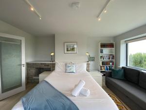 Katil atau katil-katil dalam bilik di Clogher Beach View - Scenic