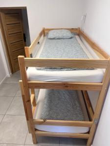 Postel nebo postele na pokoji v ubytování Golden Hostel