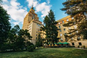 Vonkajšia záhrada v ubytovaní Grand Hotel International - Czech Leading Hotels + 27 fotografií