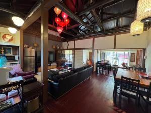 Χώρος καθιστικού στο Naval bureaucracy