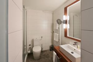 Ванна кімната в City Hotel Biel Bienne Free Parking