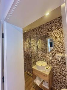Koupelna v ubytování Hotel Sinan Han