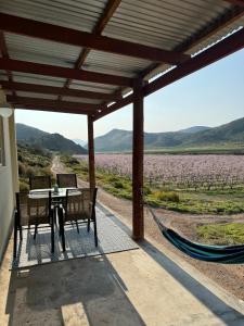 En generel udsigt til bjerge eller udsigt til bjerge taget fra chaletet