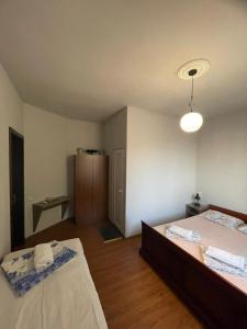 Letto o letti in una camera di Tsisa House