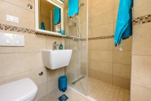 حمام في Stradun View En Suite Rooms & Studio