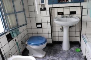 Ένα μπάνιο στο Hostel Cultural Casa Taller +15 φωτογραφίες