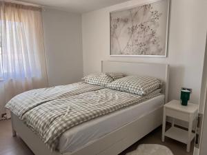 Postel nebo postele na pokoji v ubytování Esmeralda Ferienwohnung 2 Ebesbach-Musbach