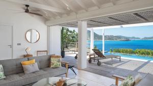 Příroda nedaleko vily + 29 fotografií