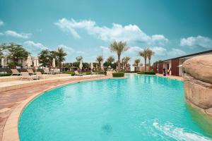 Bassein majutusasutuses Elegant 4BR Villa, Luxury Pool Retreat, Joy, Arabiana Ranches 3 või selle lähedal