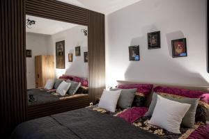 Postel nebo postele na pokoji v ubytování Studio '98 Apartments broj 31