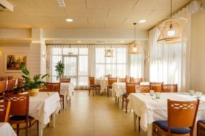 Restaurace v ubytování Hotel Medes II