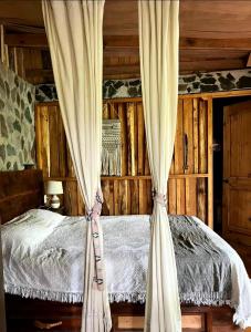 Ένα ή περισσότερα κρεβάτια σε δωμάτιο στο Cozy Studio Lake Beach 3 minutes, Atitlán