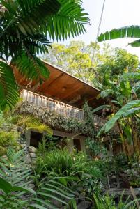 Κήπος έξω από το Cozy Studio Lake Beach 3 minutes, Atitlán