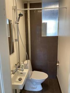 Charming apartment with easy access to central Copenhagen的一间浴室