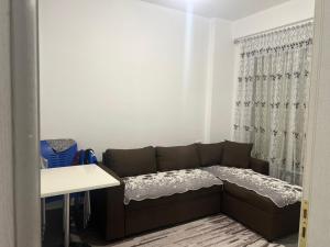 Gallery image of Apartament Gjiri Lalzit San Pietro in Fushë-Draç +3 photos