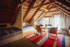 Istumisnurk majutusasutuses Saaremaa Õlletuba - Attic Retreat at Pihtla Brewery