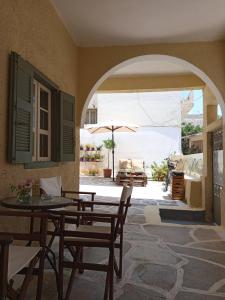 Αίθριο ή υπαίθριος χώρος στο Feidiou 1, vol I