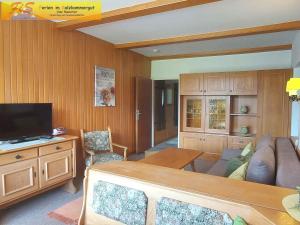 Televízia a/alebo spoločenská miestnosť v ubytovaní Apartment Bad Mitterndorf - Steiermark 432