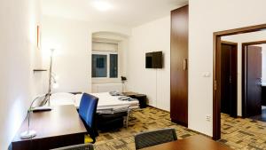 Μια τηλεόραση ή/και κέντρο ψυχαγωγίας στο eFi Palace Hotel