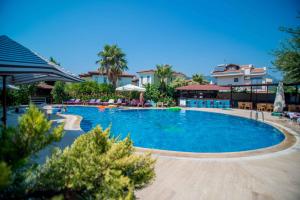 Bazén v ubytování Hotel Konak Su nebo v jeho okolí