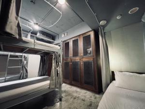 Postel nebo postele na pokoji v ubytování 拉開門輕旅 Le Passage Hostel