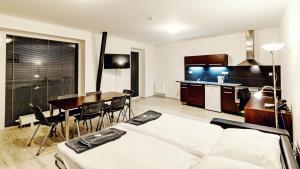 Η κουζίνα ή μικρή κουζίνα στο eFi Palace Hotel