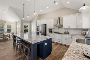 Una cocina o zona de cocina en Go With The Flow