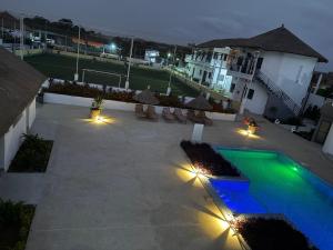 Ecolodge La Grande Tortue - Maison d'hôtes内部或周边的泳池