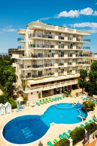 Bazén v ubytování Hotel Miranda nebo v jeho okolí